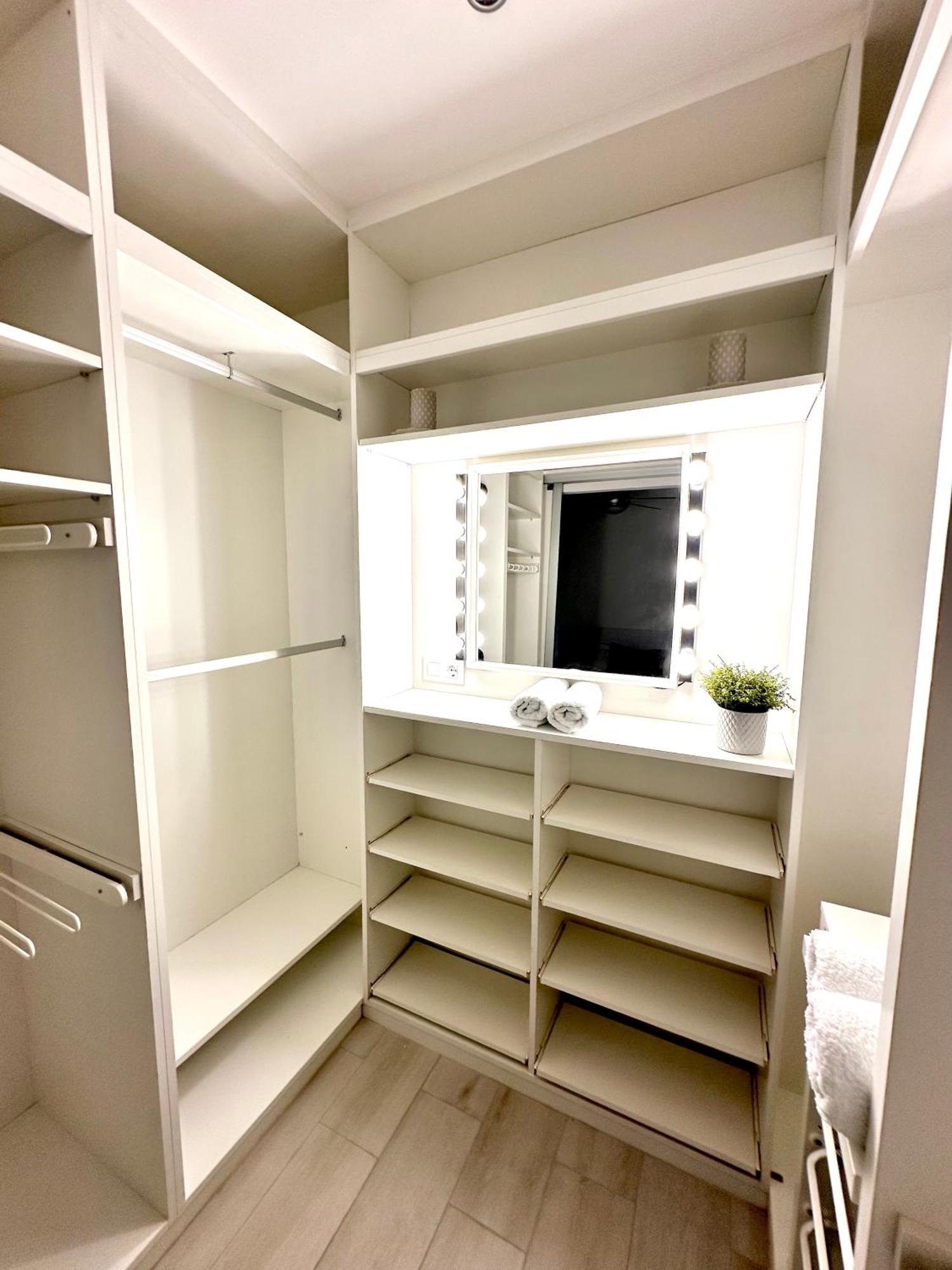 Appartement Costero, Abrigos. *